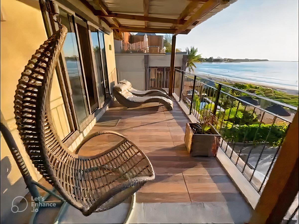 Beachfront Villa By M&H タマラン エクステリア 写真