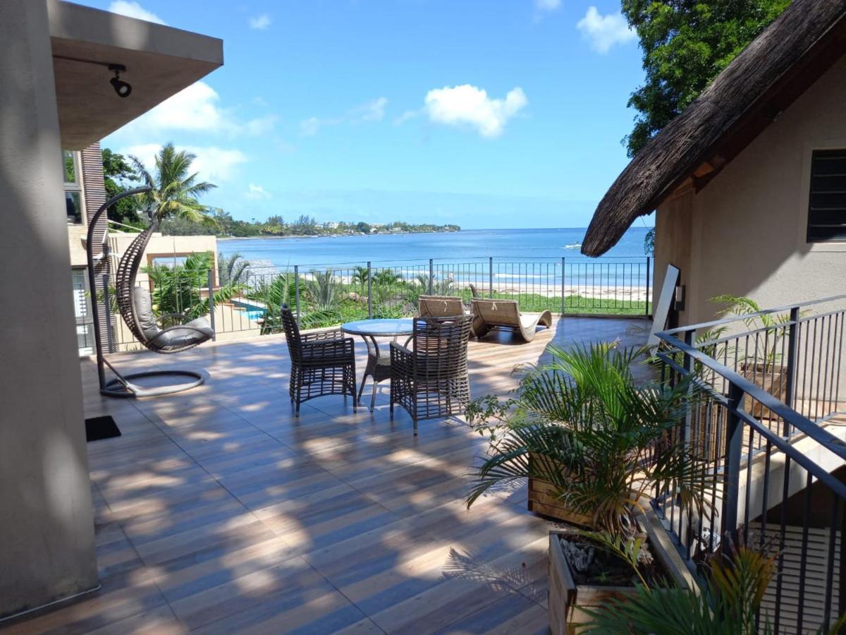 Beachfront Villa By M&H タマラン エクステリア 写真